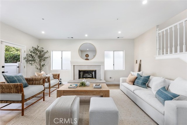 1714 Marshallfield Unit: A