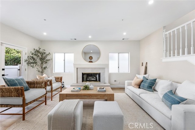 1714 Marshallfield Unit: A