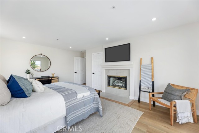 1714 Marshallfield Unit: A