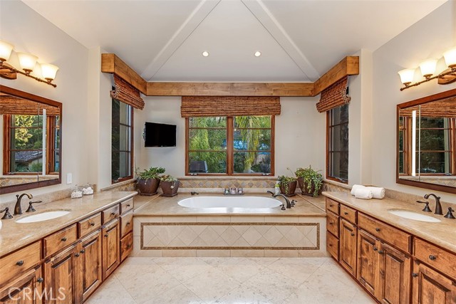 1807 Valley Park AVE