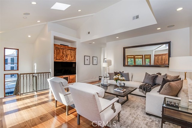 1807 Valley Park AVE