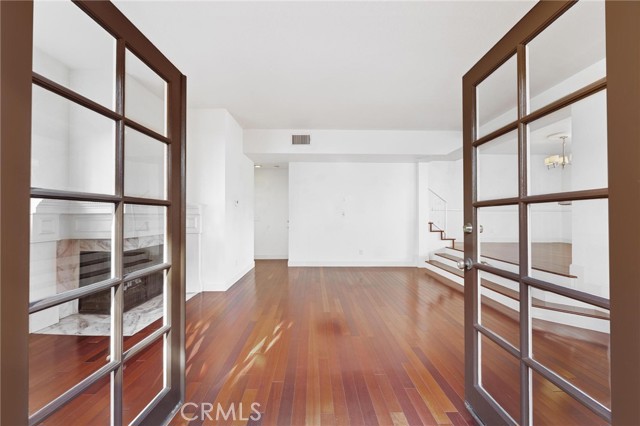 1515 Artesia Unit: 2