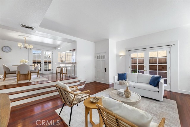 1515 Artesia Unit: 2