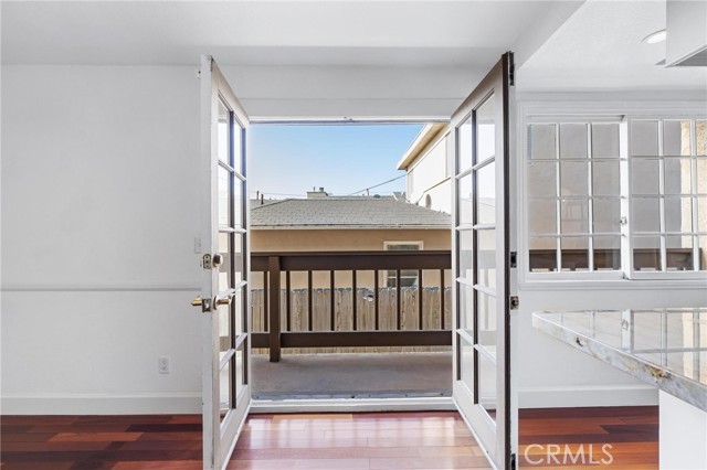 1515 Artesia Unit: 2