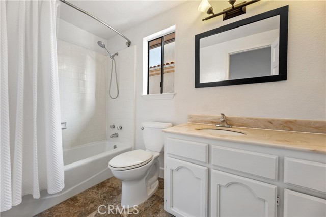 1515 Artesia Unit: 2