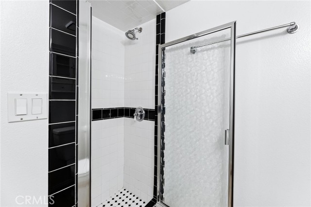 1421 12th ST Unit: 4