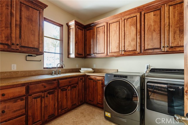 1807 Valley Park AVE