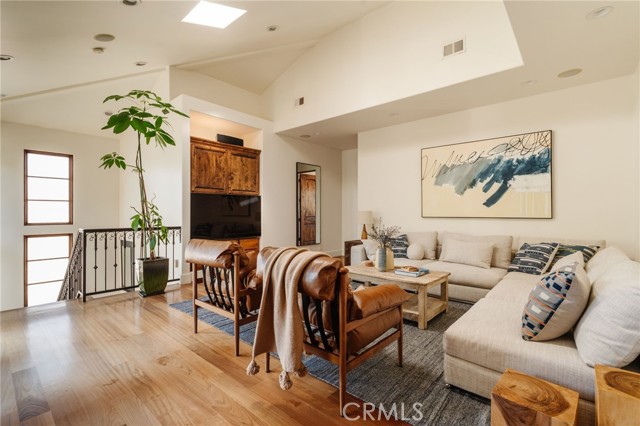 1807 Valley Park AVE