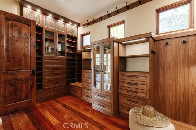 1807 Valley Park AVE