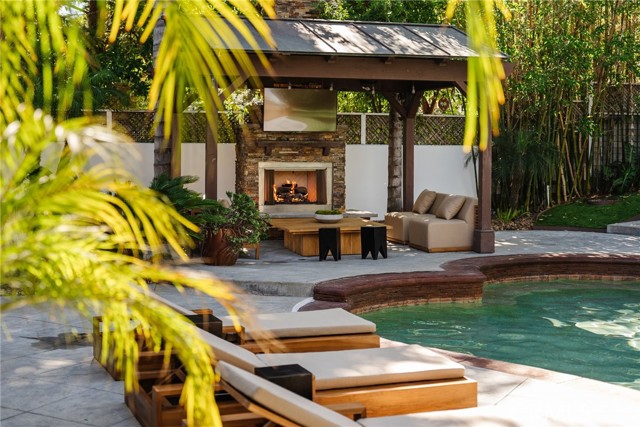 1807 Valley Park AVE