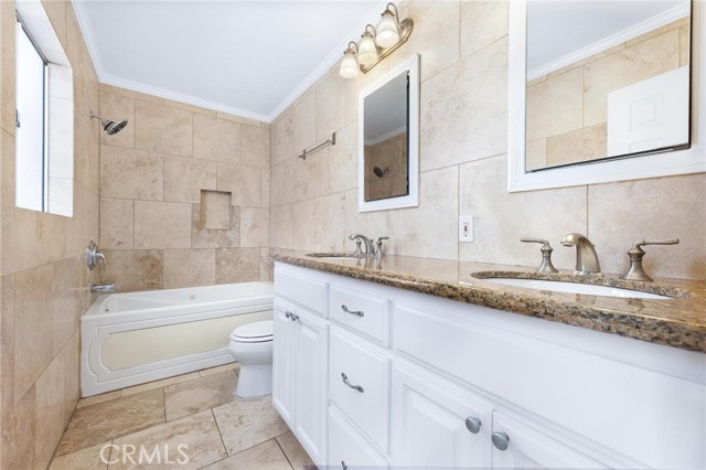 1421 12th ST Unit: 4