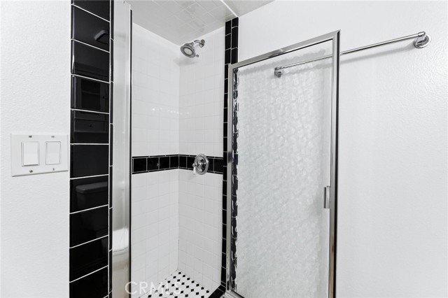 1421 12th ST Unit: 4