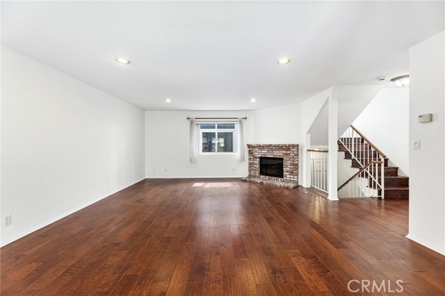 1421 12th ST Unit: 4