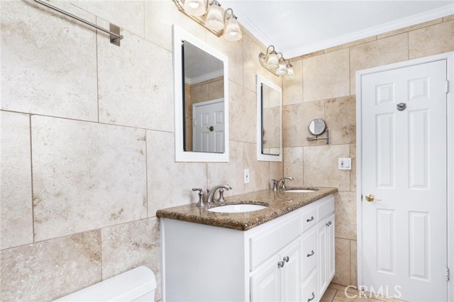 1421 12th ST Unit: 4