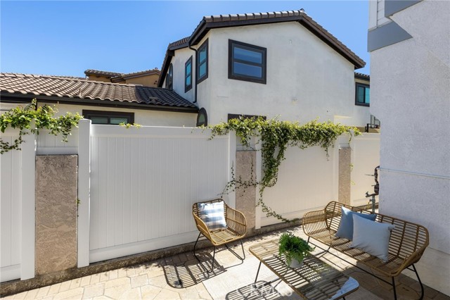 2214 Ruhland AVE Unit: A