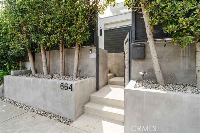 664 Rosecrans AVE