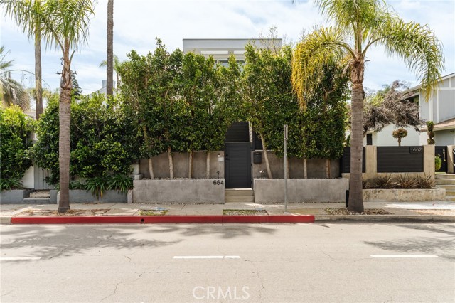664 Rosecrans AVE