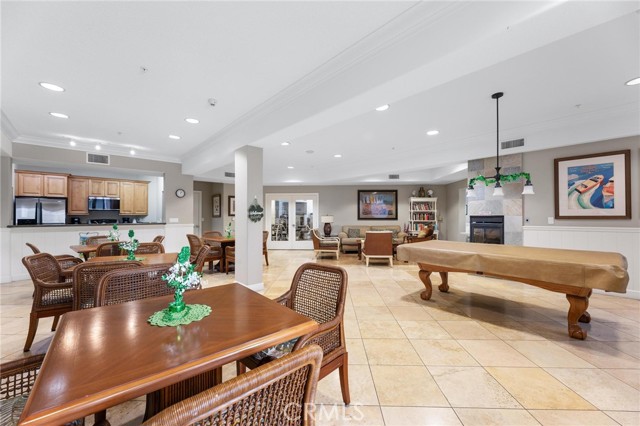 2750 Artesia Unit: 458