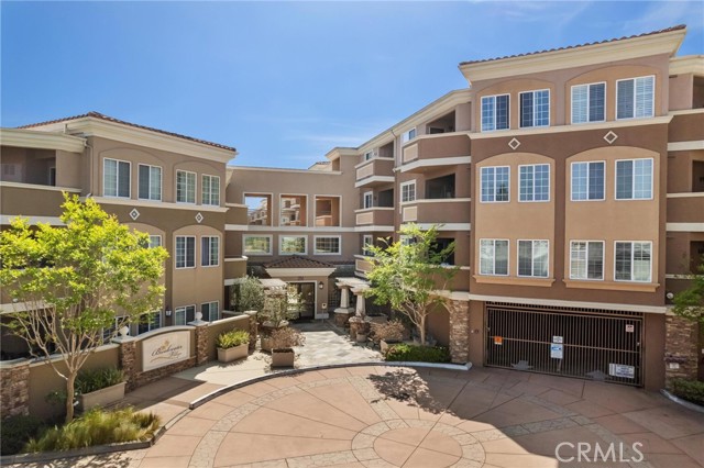 2750 Artesia Unit: 458