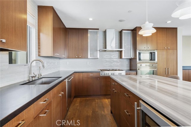 726 Loma DR