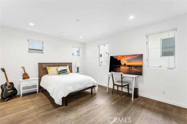 726 Loma DR