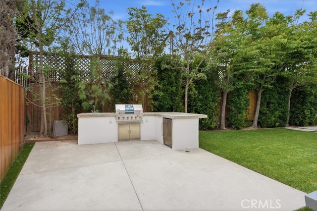 2126 Havemeyer LN