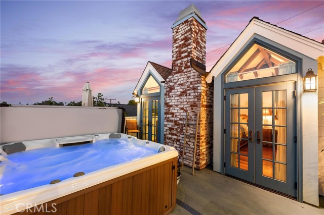 522 Marine AVE