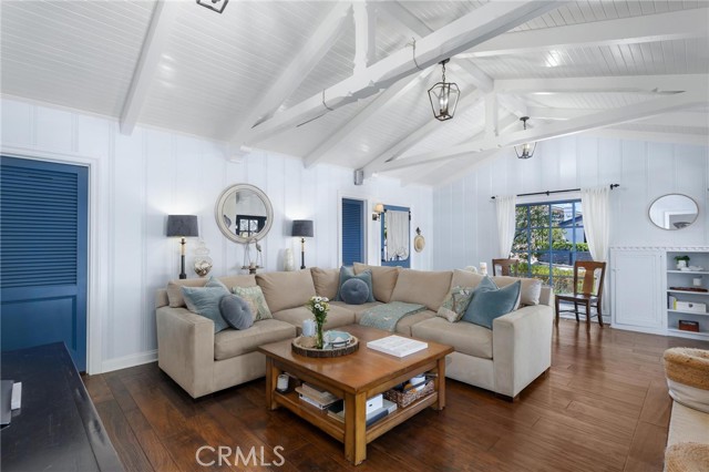 522 Marine AVE