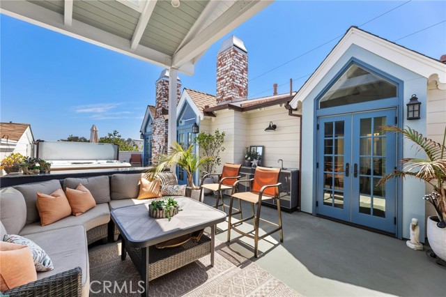 522 Marine AVE