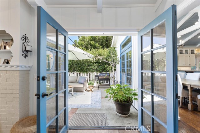 522 Marine AVE