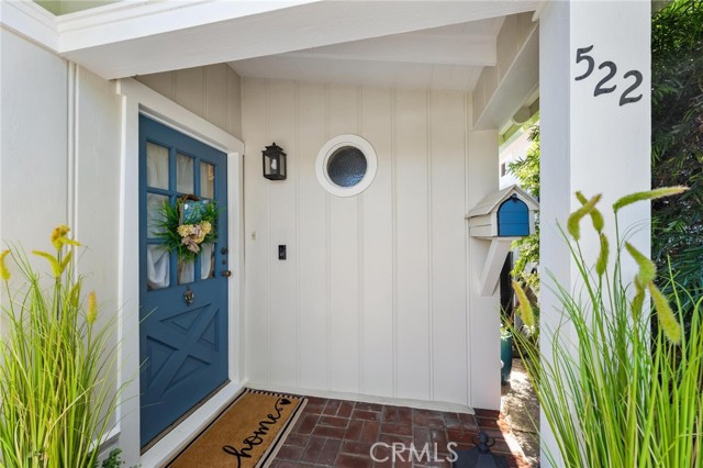 522 Marine AVE