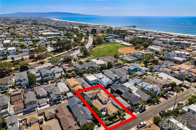 522 Marine AVE