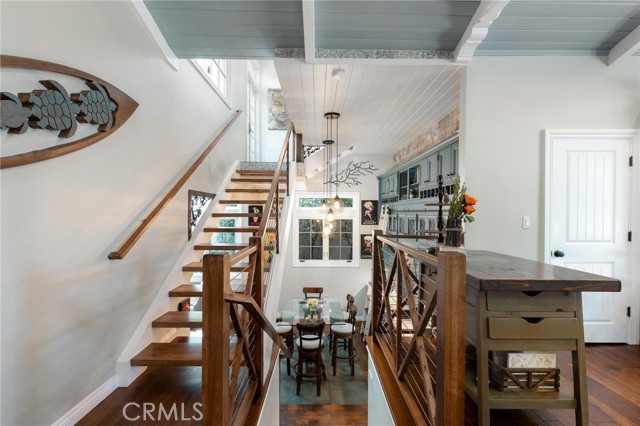 522 Marine AVE