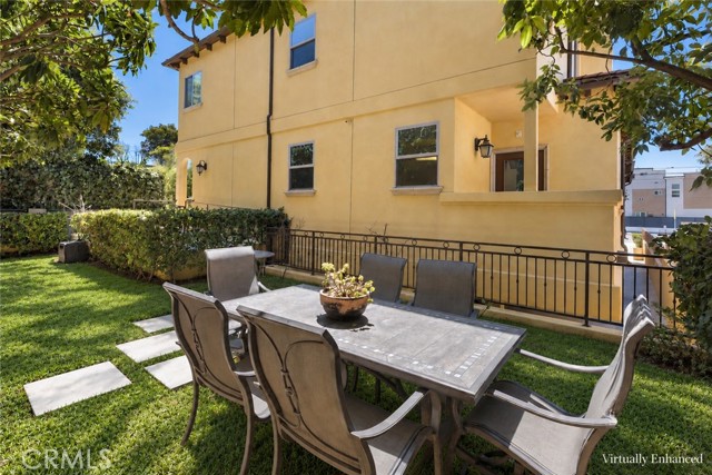 1551 Artesia Blvd Unit 4 Manhattan Beach Ca Us 90266 Sb26193577mr