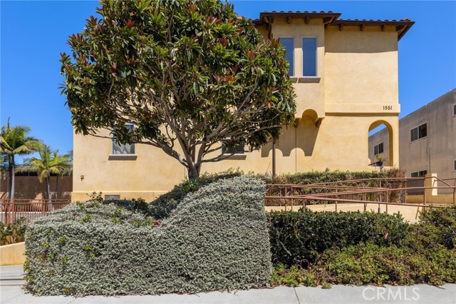 1551 Artesia BLVD Unit: 4