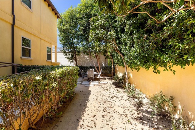 1551 Artesia BLVD Unit: 4