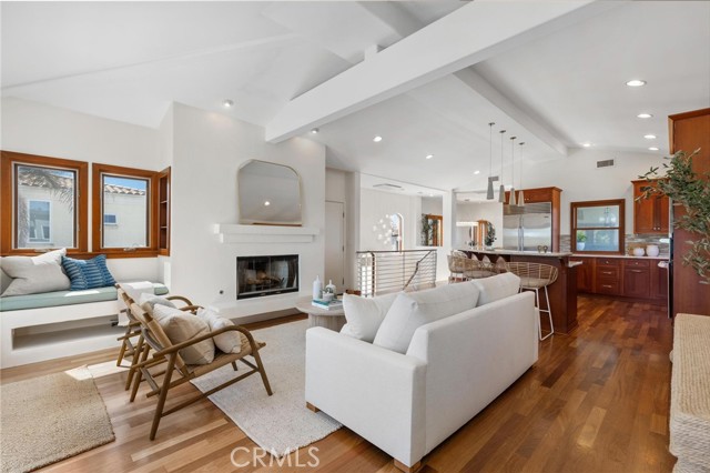 721 12th St Manhattan Beach Ca Us 90266 Sb26197435mr