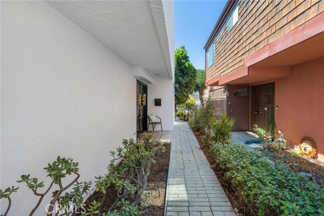 732 Hermosa AVE