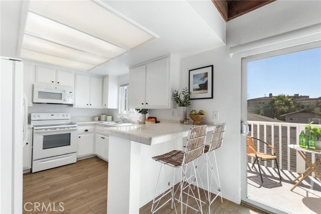 732 Hermosa AVE