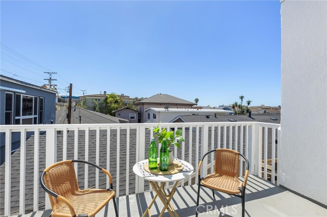 732 Hermosa AVE