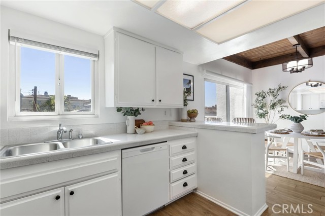 732 Hermosa AVE
