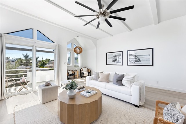 1245 8th St Hermosa Beach Ca Us 90254 Sb26217555mr