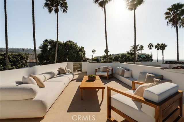 202 Calle Miramar