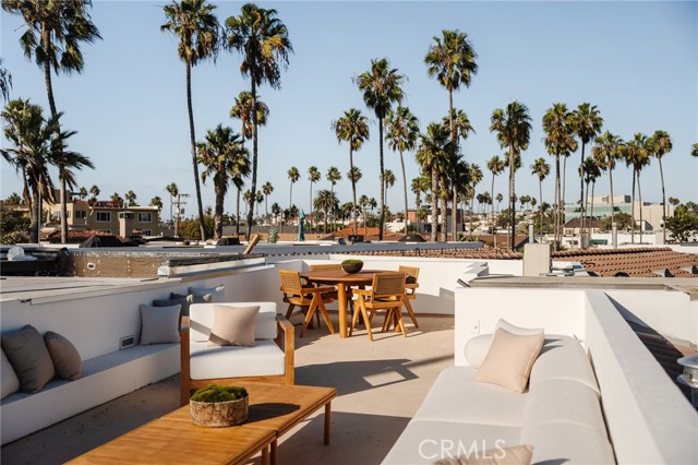202 Calle Miramar