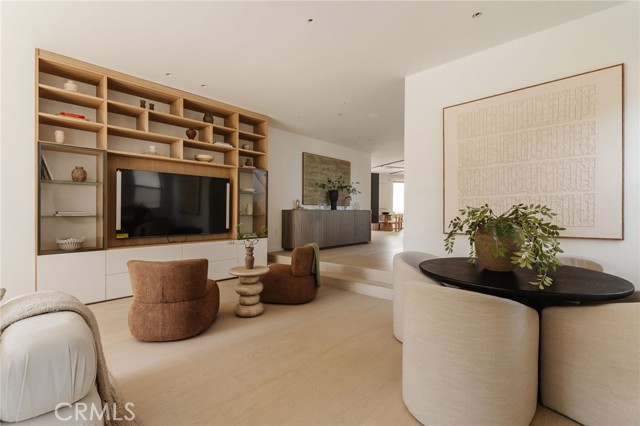 202 Calle Miramar