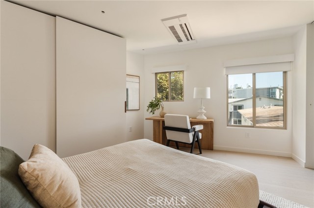 202 Calle Miramar