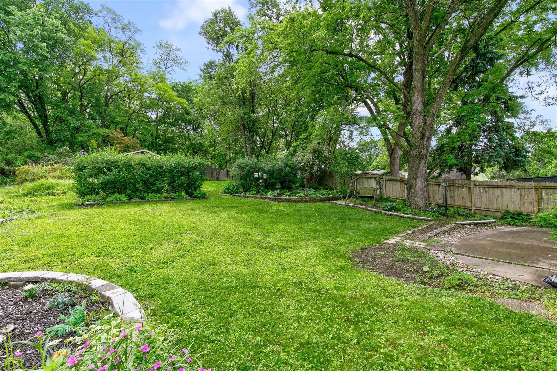 1001 Cummins Parkway