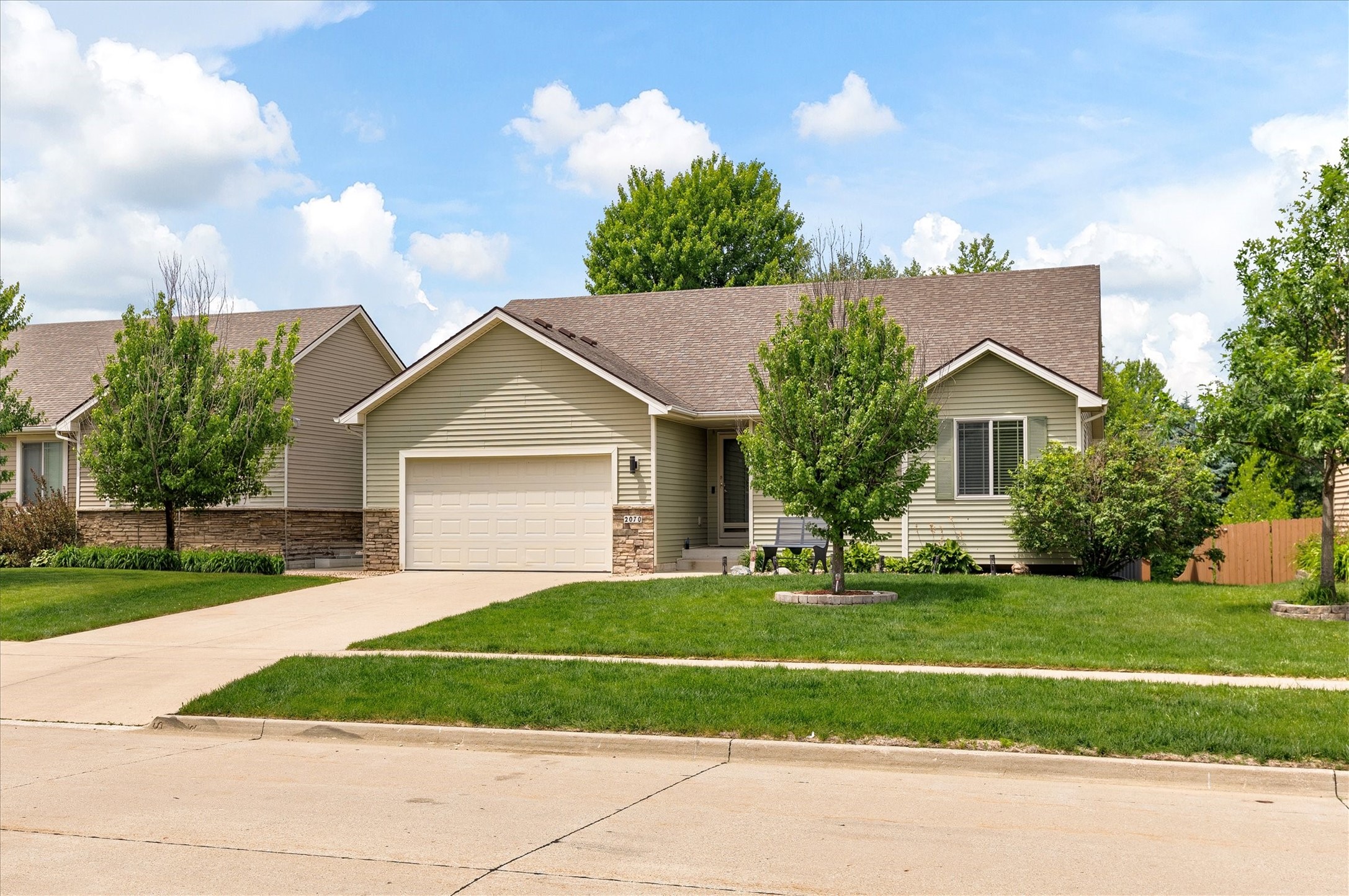 2070 SE Willowbrook Drive