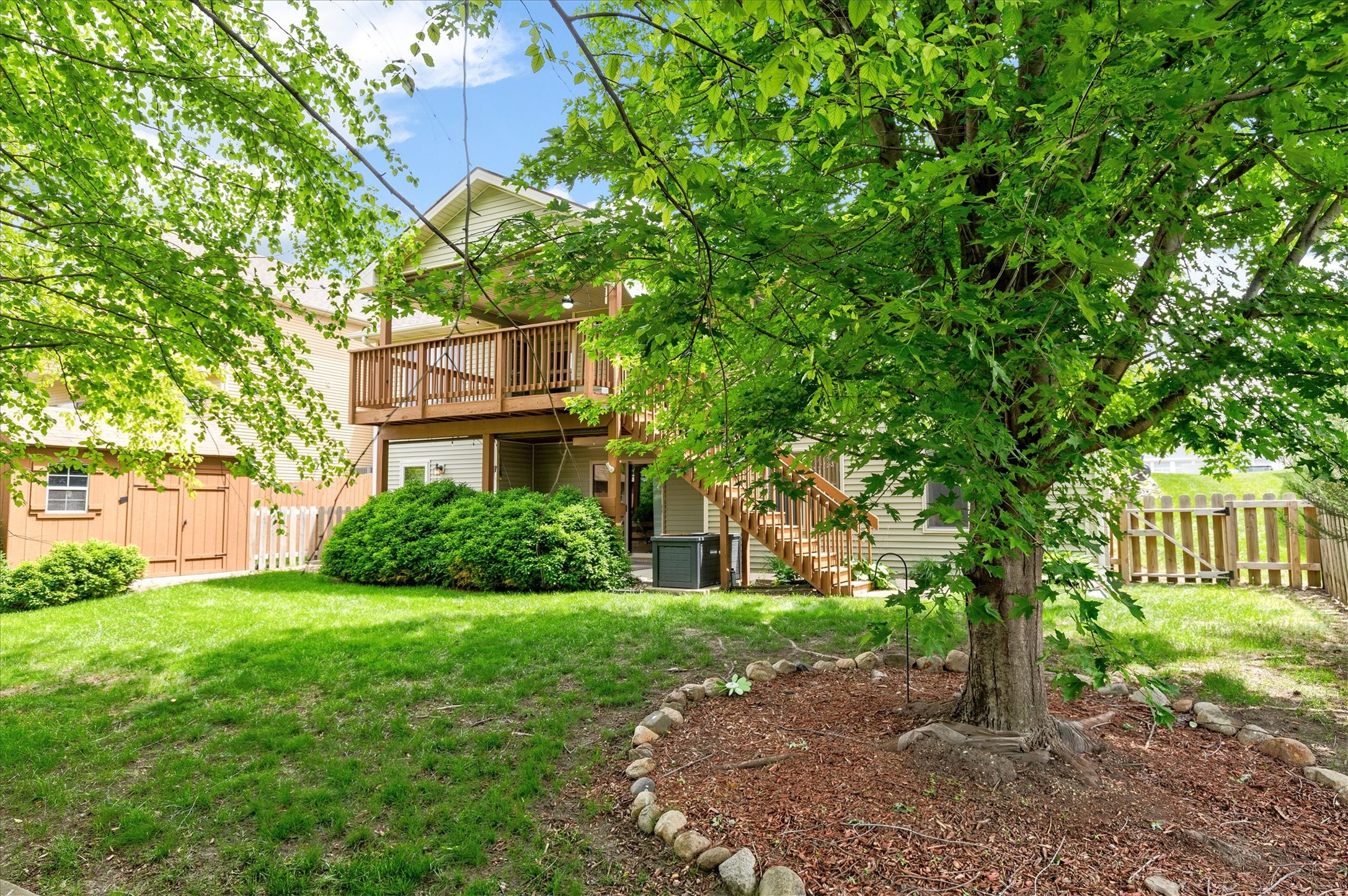 2070 SE Willowbrook Drive