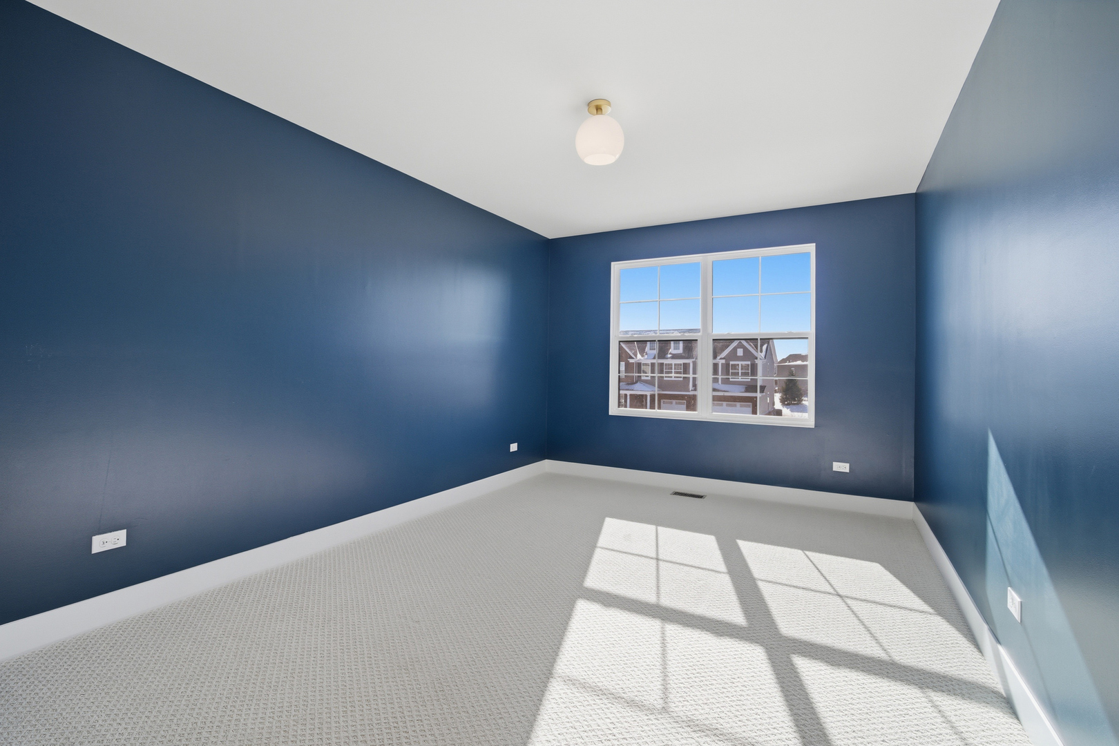 4 Crystal Downs Drive